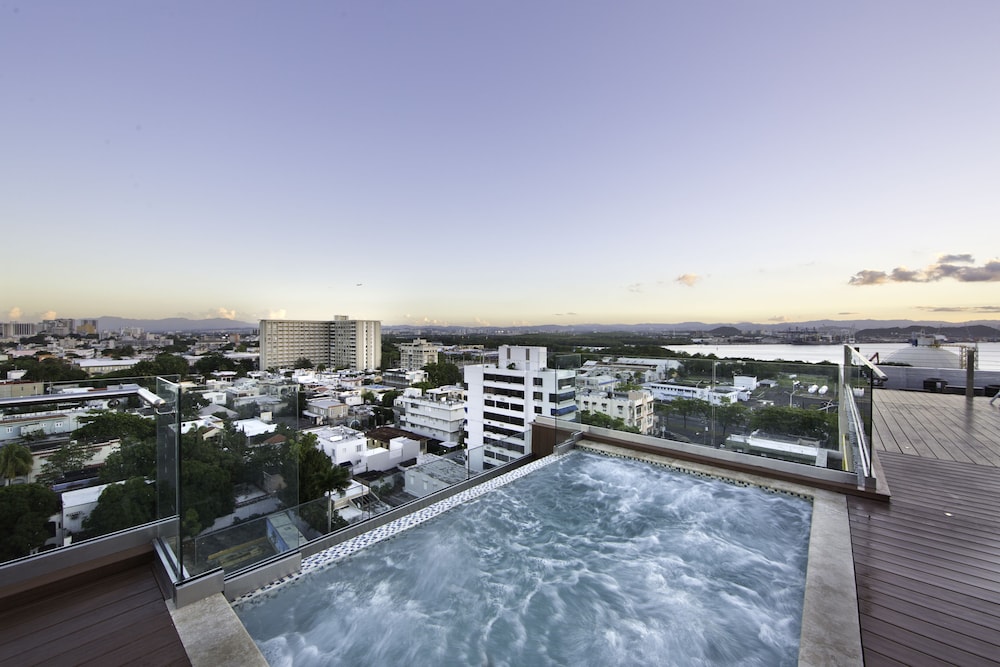 CIQALA Luxury Suites 36/75