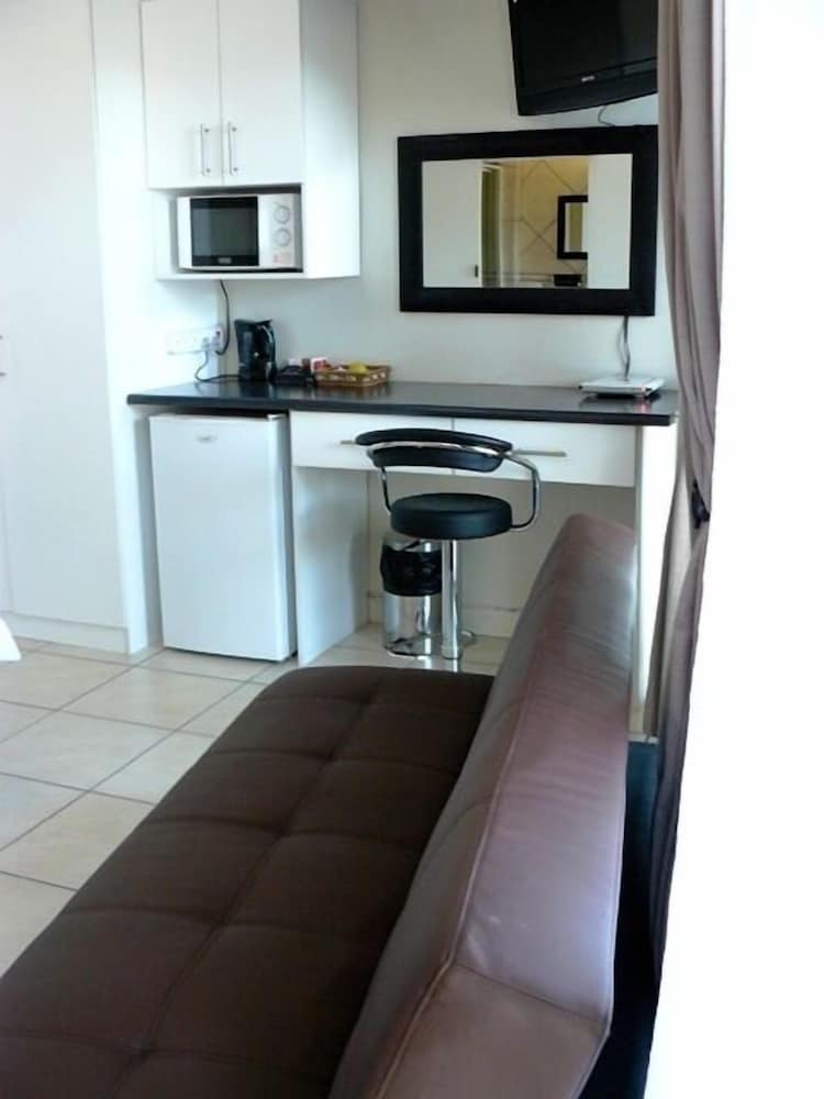 See More Guest House 18/50