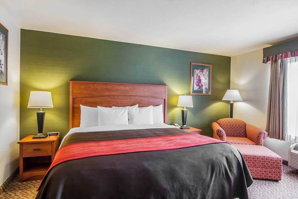 Comfort Inn & Suites Salem 11/31
