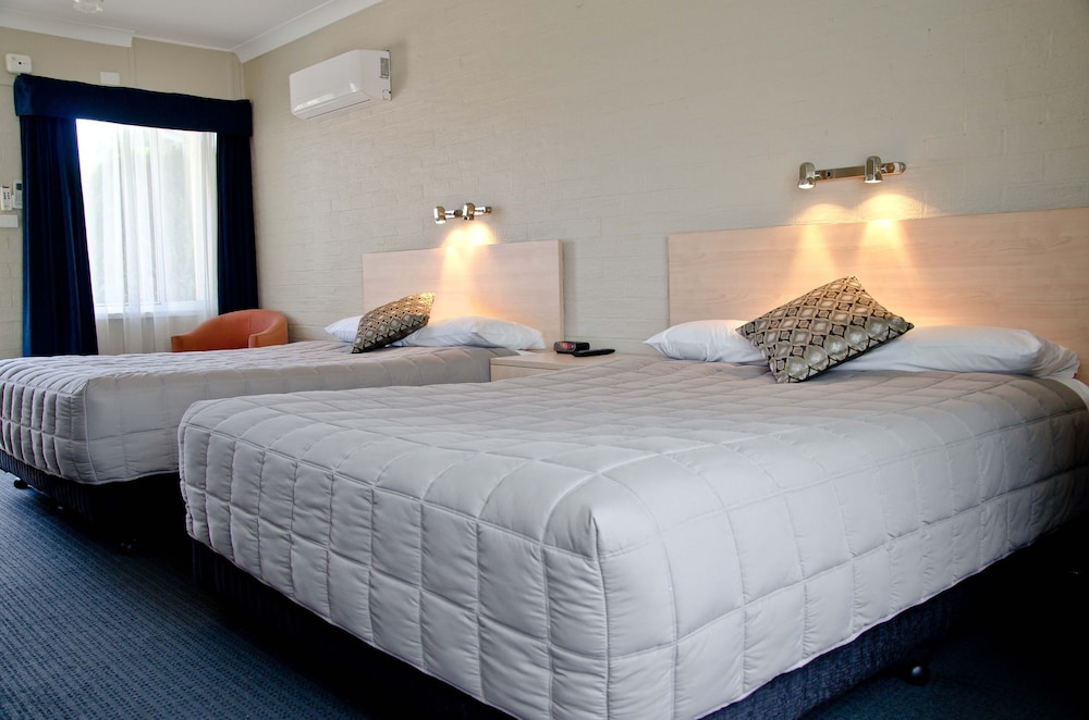 Baybrook Motor Inn & Apartments 8/34