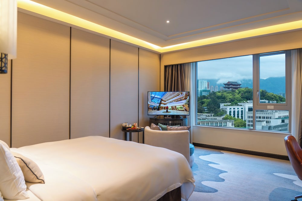 Fuzhou Lakeside Hotel 13/48