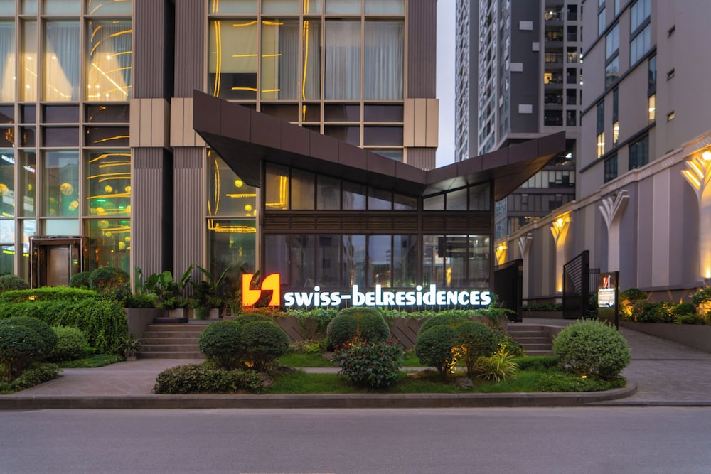 Epic Tower Swiss-Belresidences 64/71