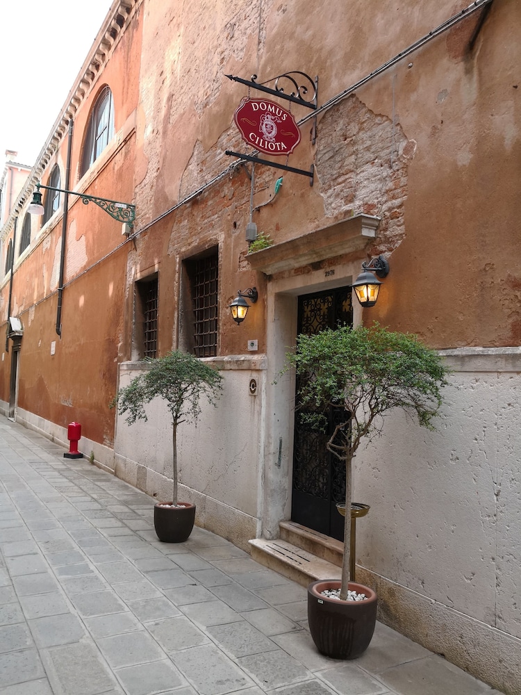 Domus Ciliota 38/47