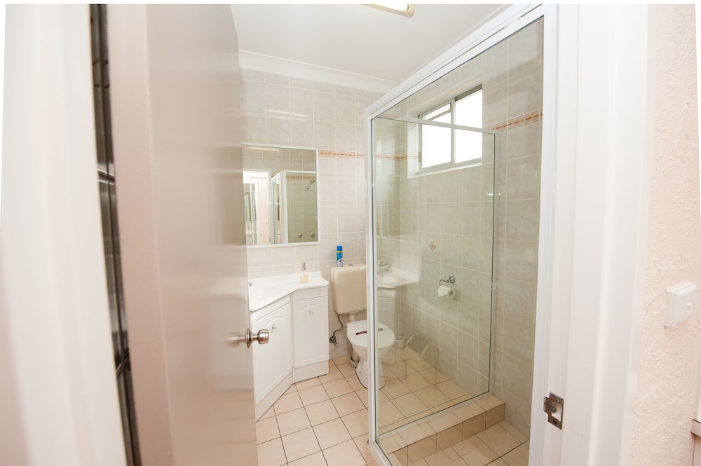 Sapphire City Motor Inn Inverell 7/34