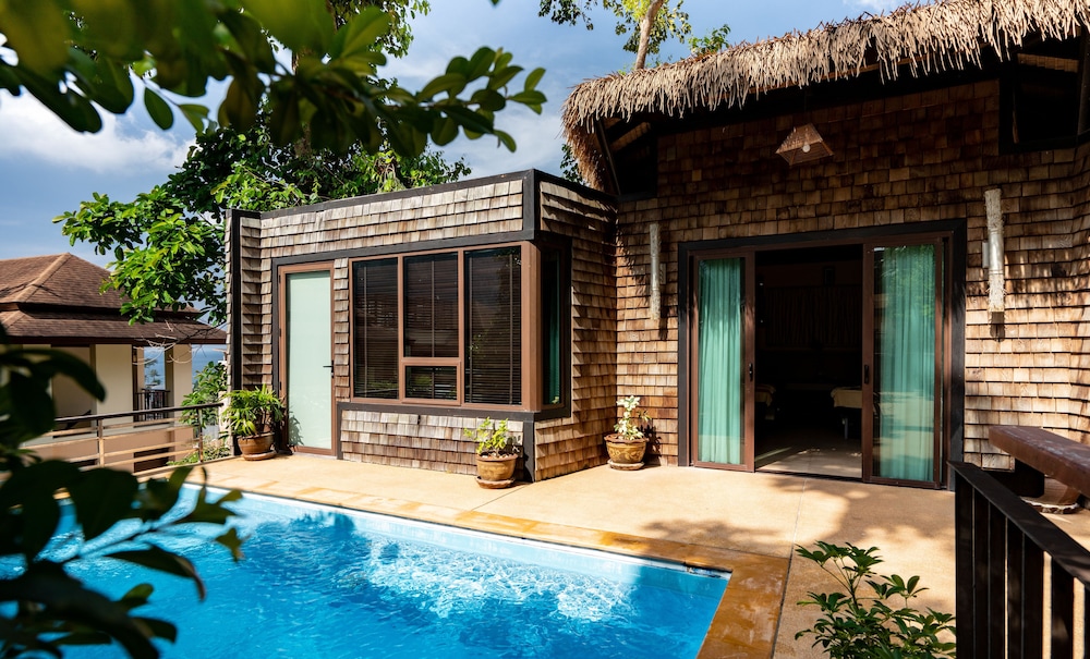 Avani Ao Nang Cliff Krabi Resort 48/75