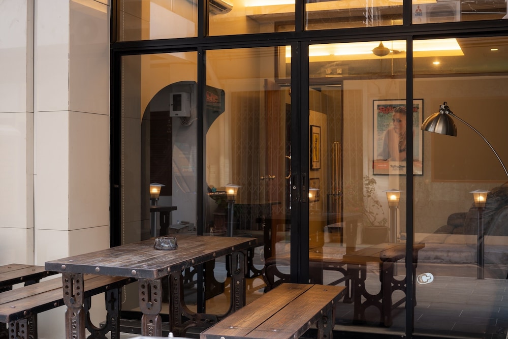 iCheck inn Gems Silom 38/45