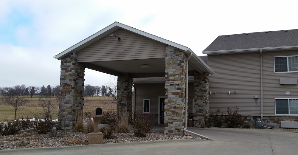 Rock Island Inn Suites 1/44