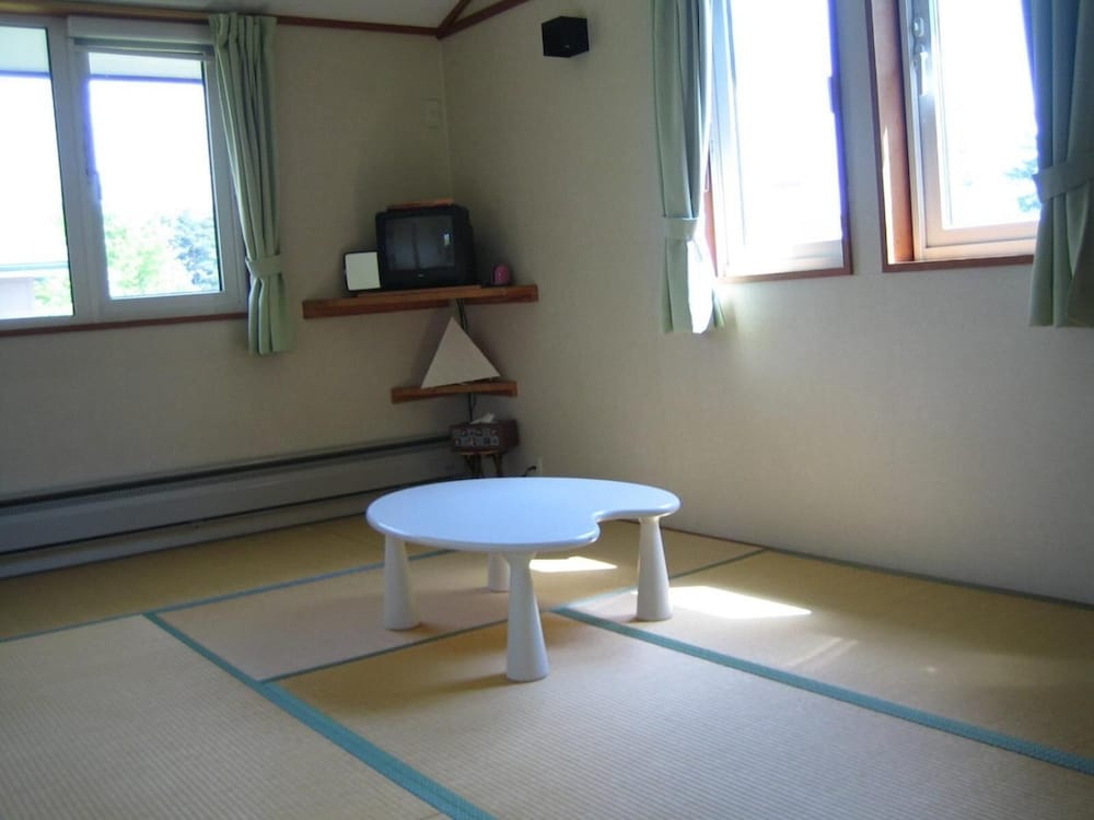 Pension Field 15/32