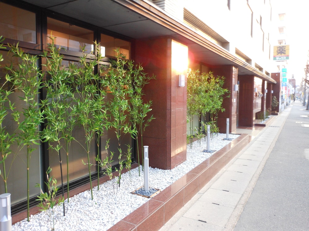 Saga Grace Hotel 2/20