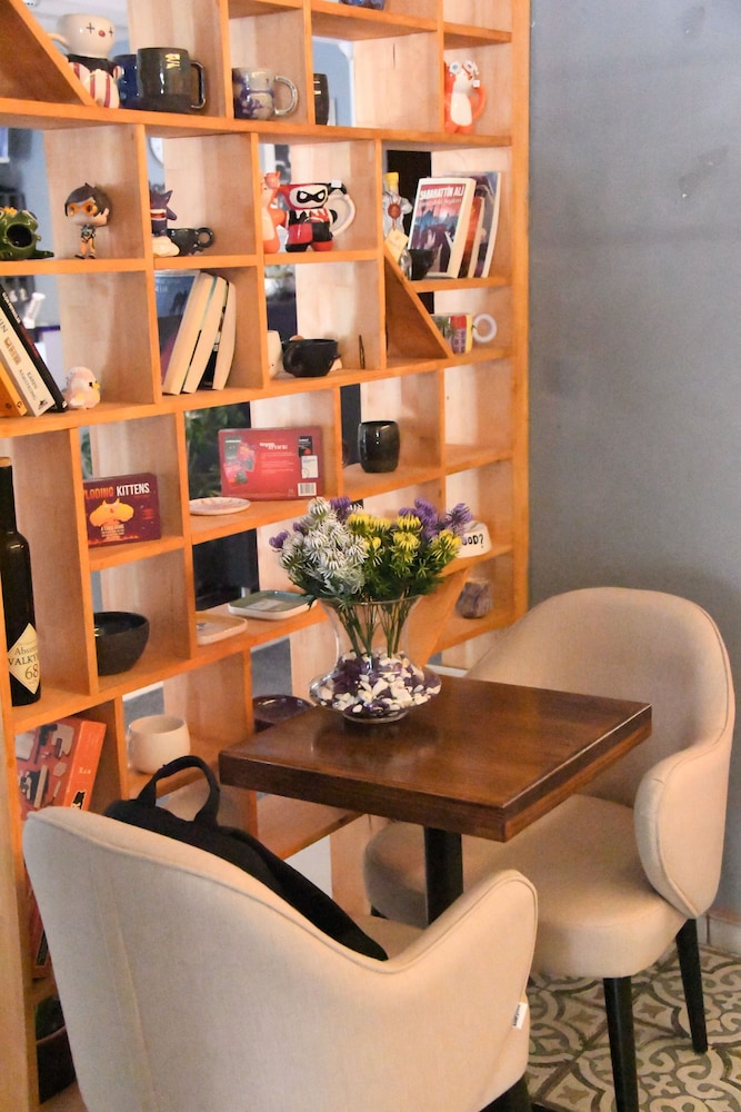 A Studio Apartment 49/62