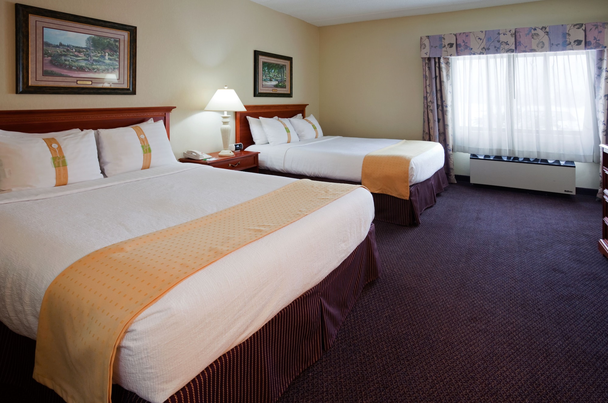 Standard, 2 Queen Beds, Pool Access, Accessible