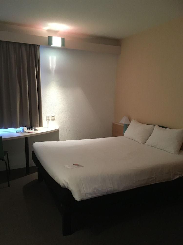 Ibis Perpignan Sud Saint Charles 14/56