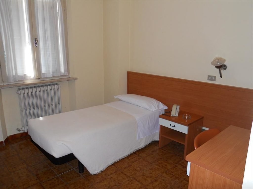 Hotel Italy 9/15