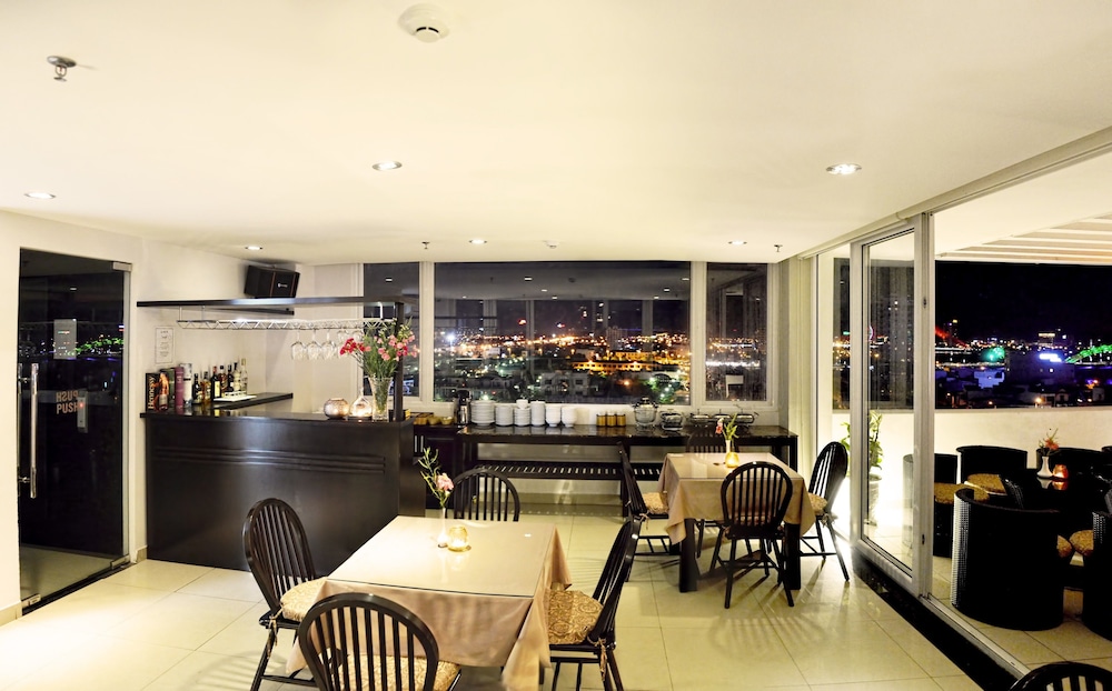 D C Hotel 43/56
