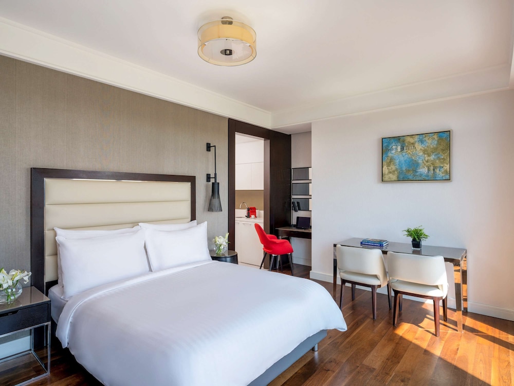 Movenpick Hotel Istanbul Golden Horn 25/89