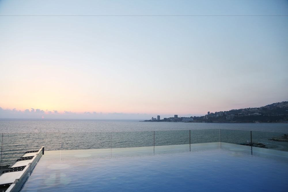 Princessa Hotel Jounieh 74/78