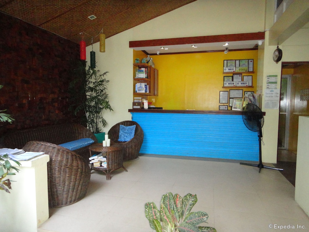 Blue Lagoon Inn Suites 6/25