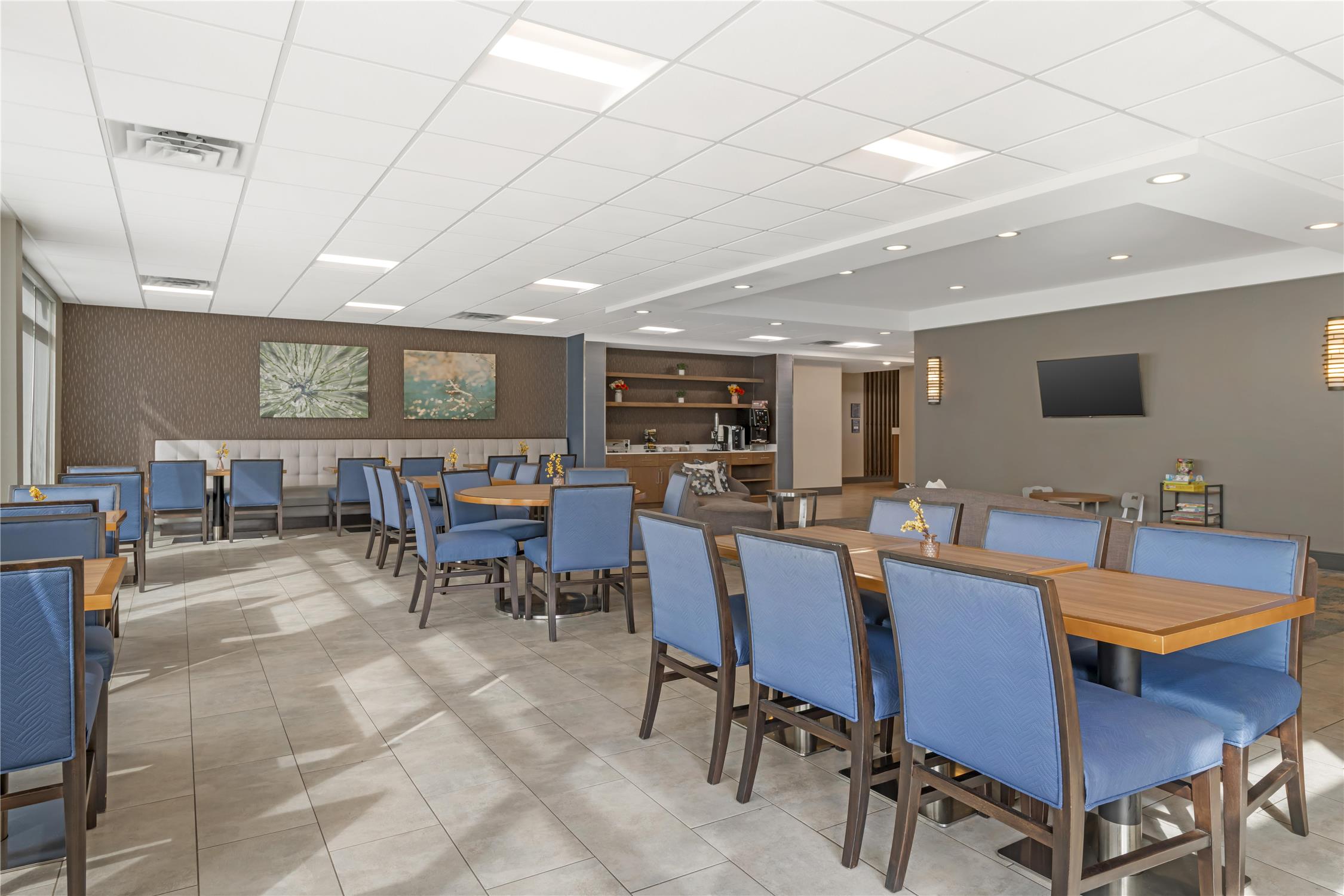Best Western Plus Isanti 34/41