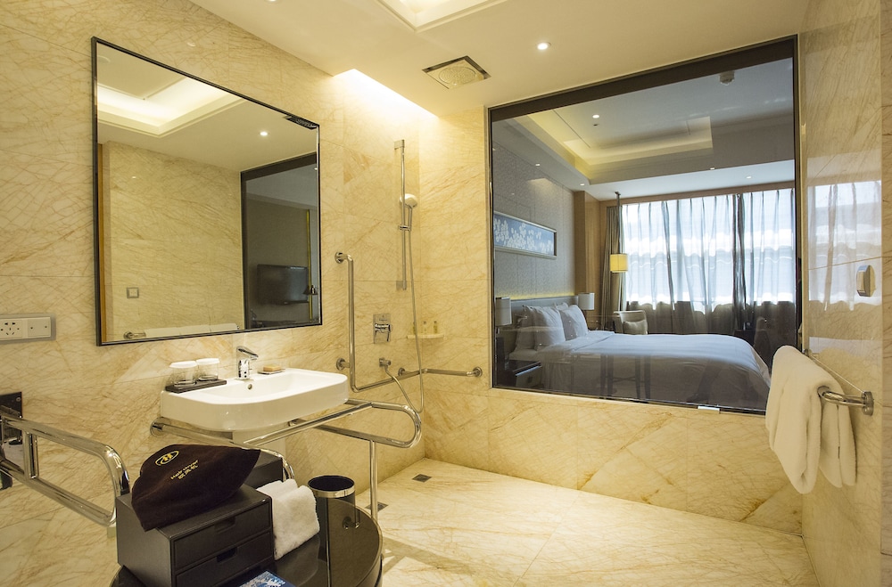 Hilton Guangzhou Baiyun Hotel 17/56