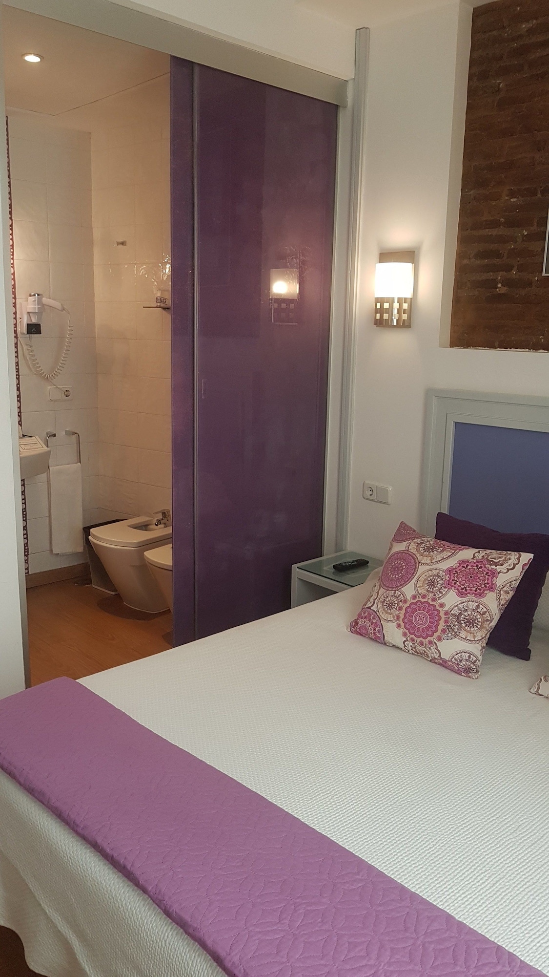 Room, Double Bed, Doña Lola 2/5