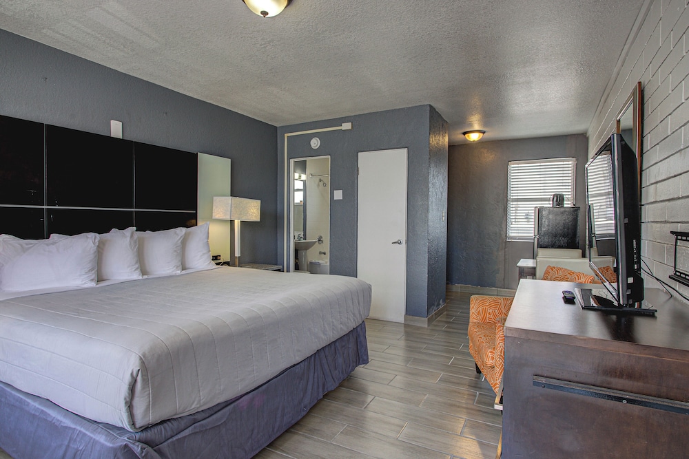 Beach House Inn 14/50