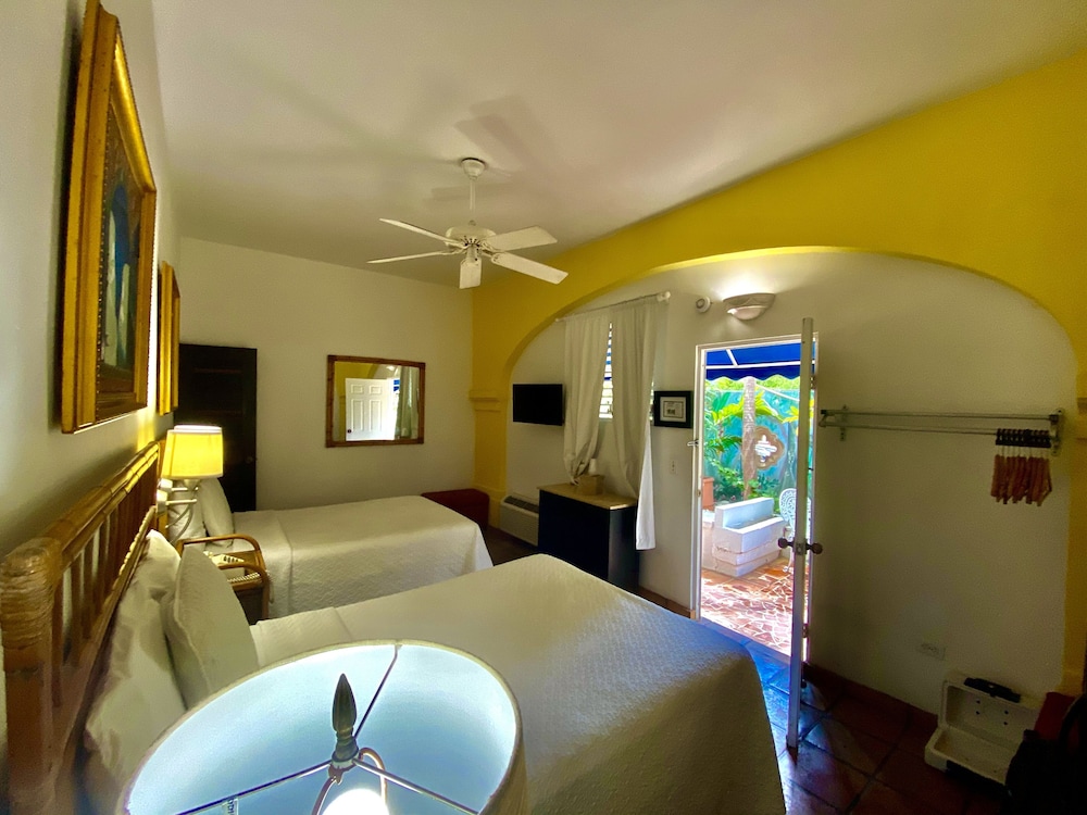 At Wind Chimes Boutique Hotel 49/77