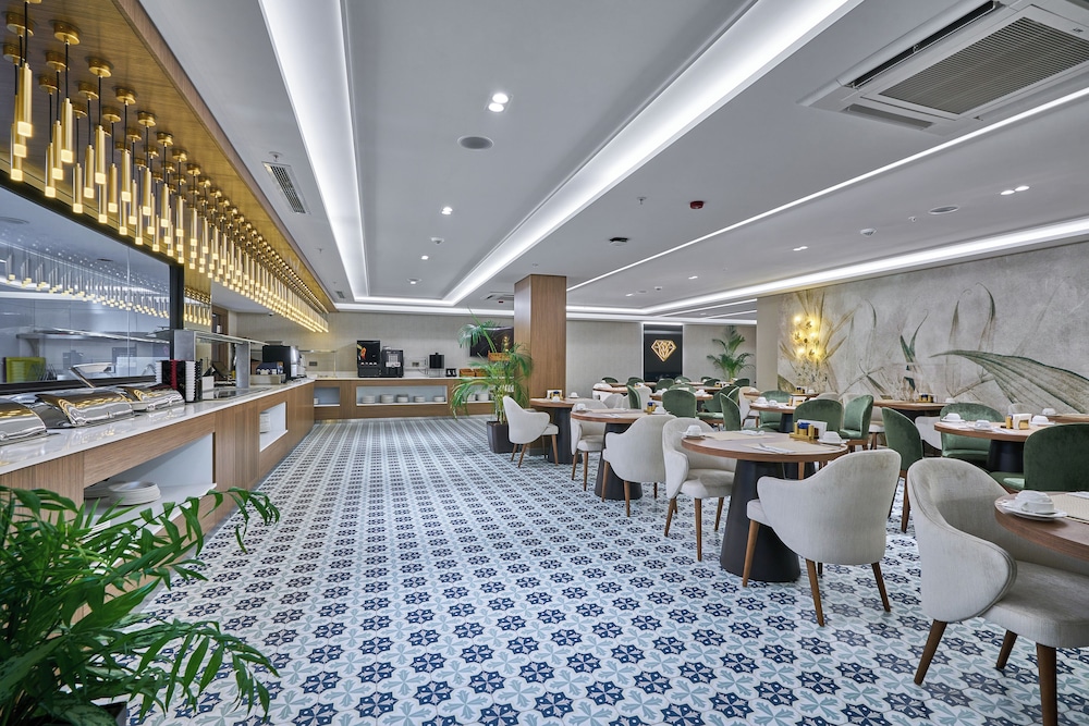 Rayelin Hotel Old City 33/50