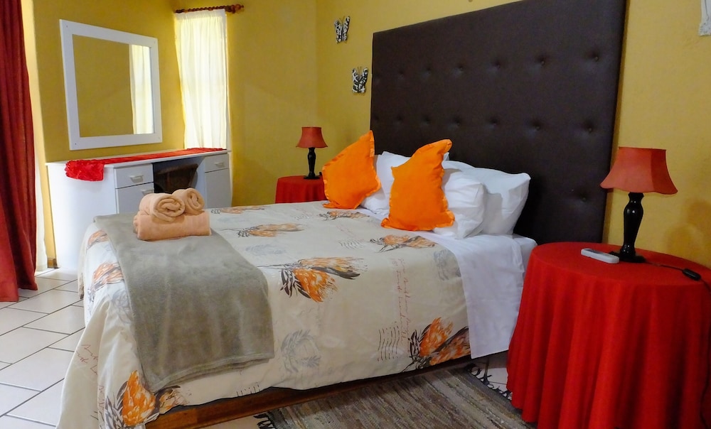 Tatenda Guesthouse 7/38
