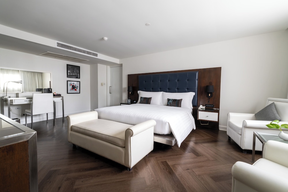 Platinum, Suite, King Bed