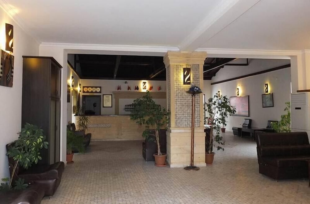 Bacahan Hotel 9/47