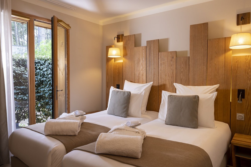 Domaine du Ferret Restaurant & Spa by Germain Collection 33/83
