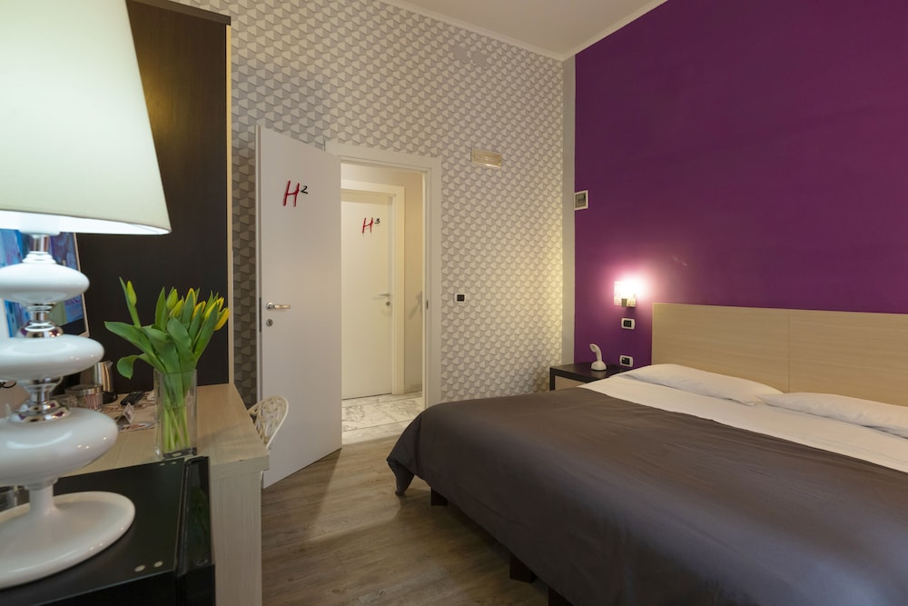 H Rooms Naples Boutique Hotel 17/50