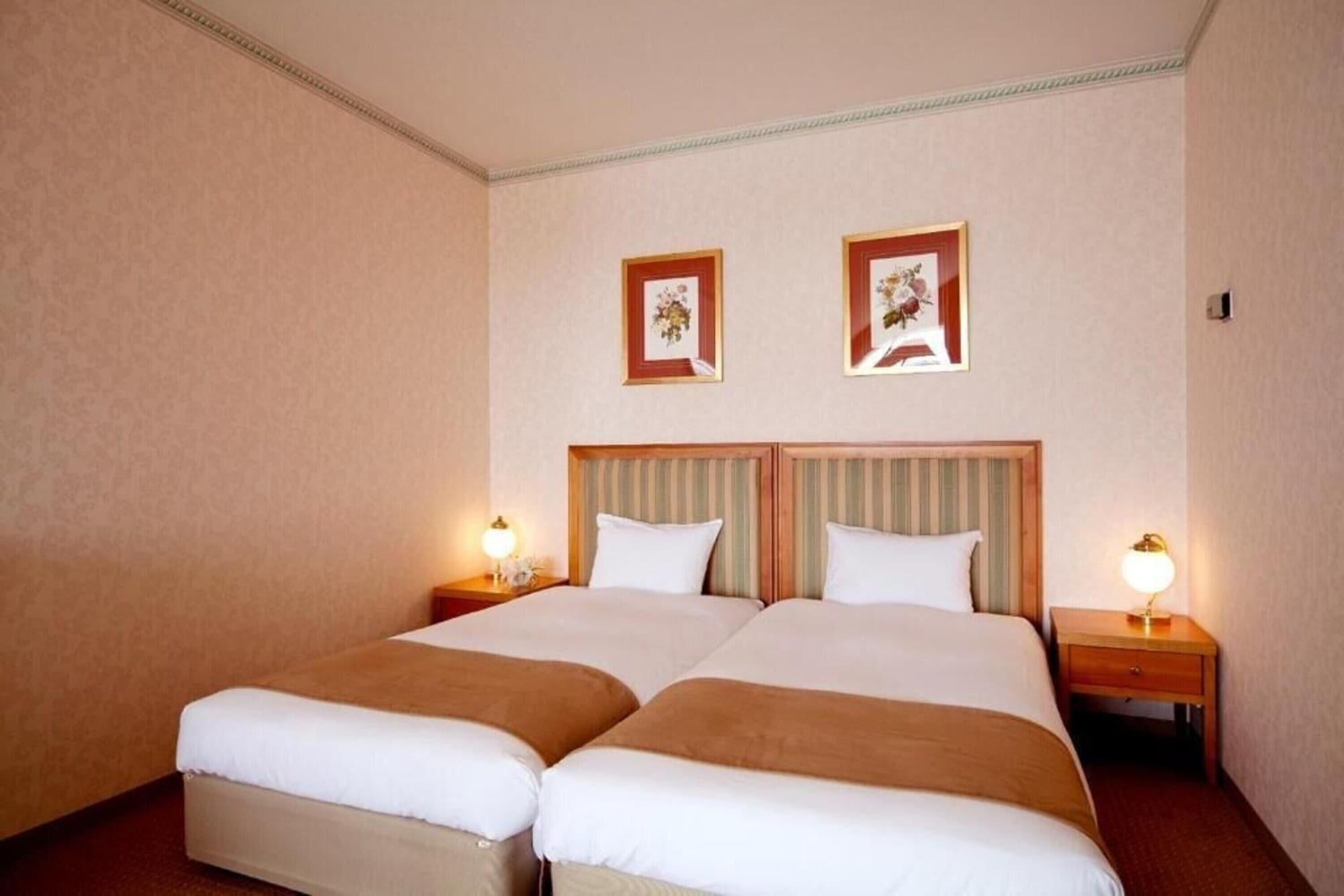 STANDARD, TWIN BEDS