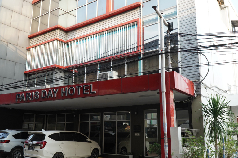 PARIS DAY HOTEL 1/11