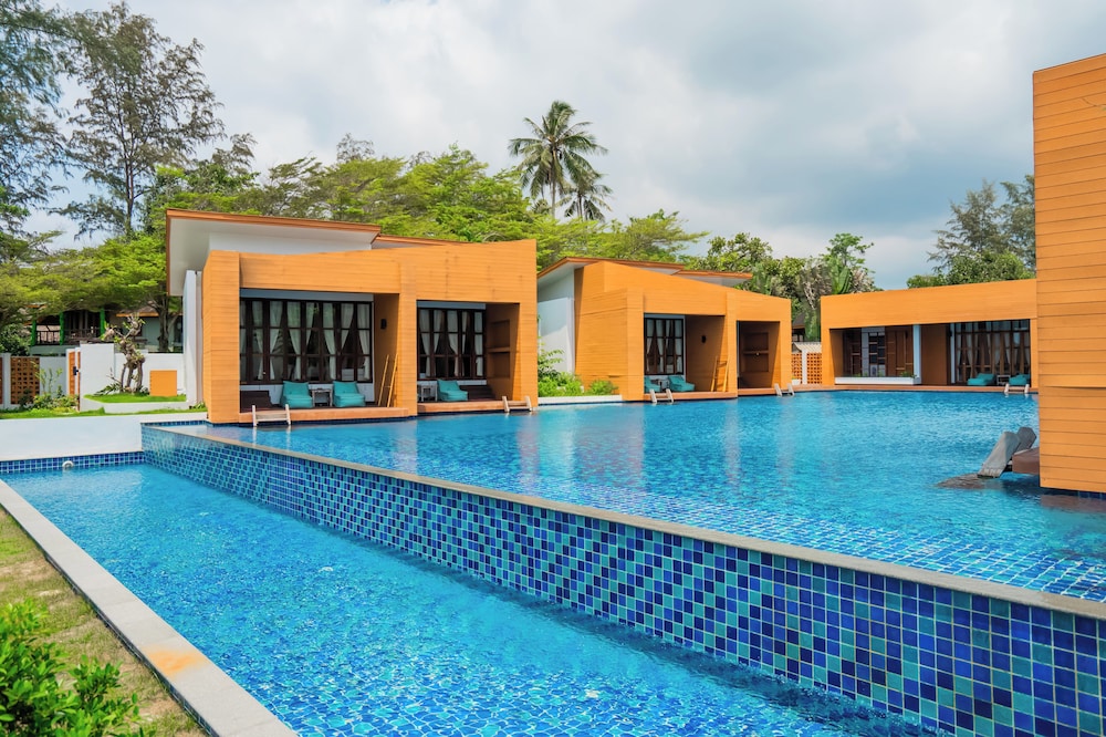 Wendy The Pool Resort 6/62