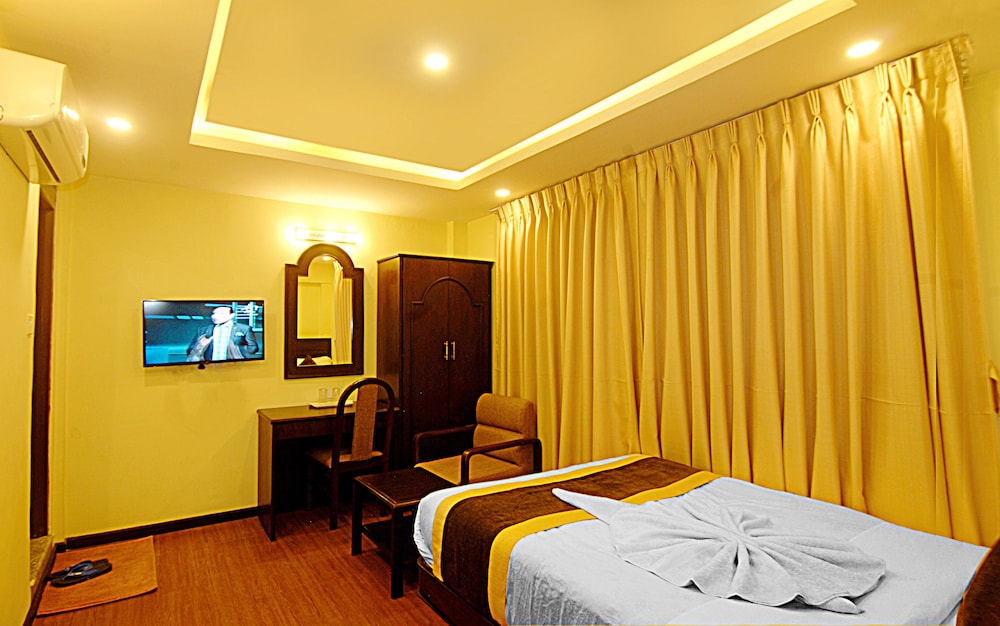 Kathmandu Grand Hotel 6/48