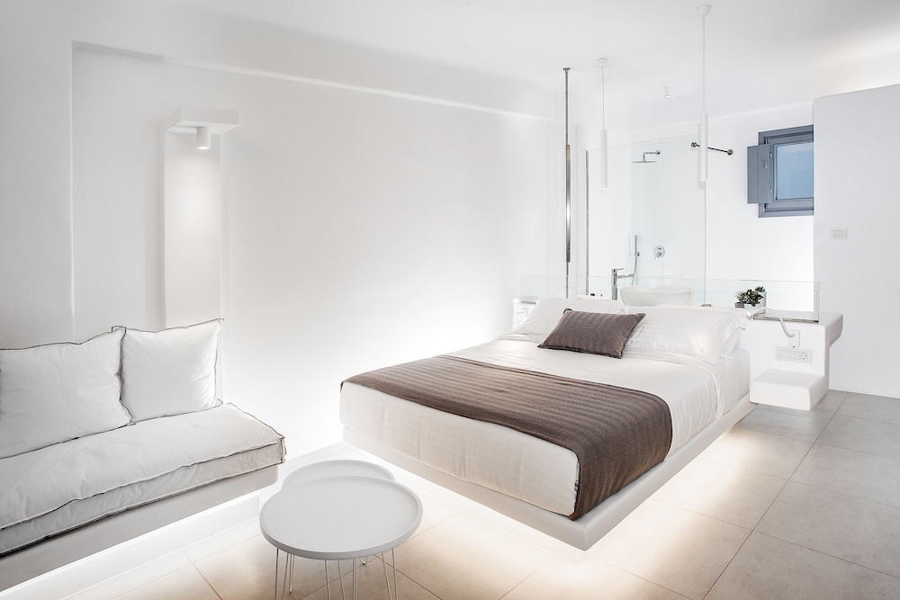 Alunia Incognito Suites - Adults Only 8/37