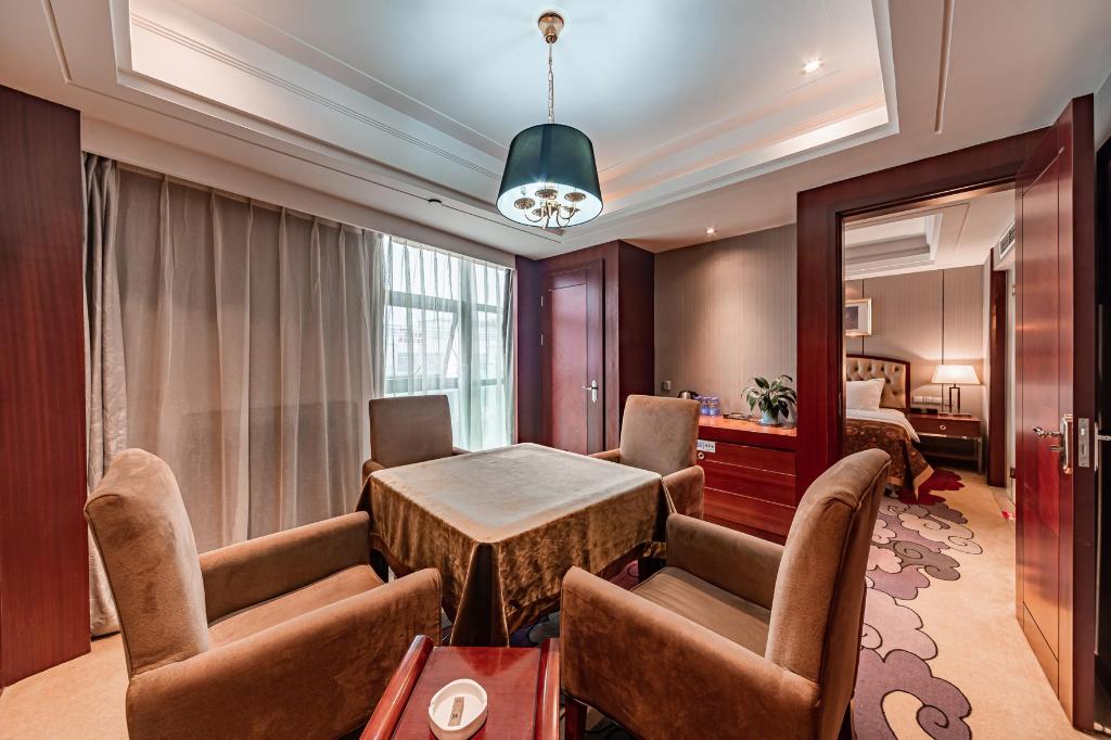 Rezen Kingtown Hotel (Chongqing Liangping) 32/53