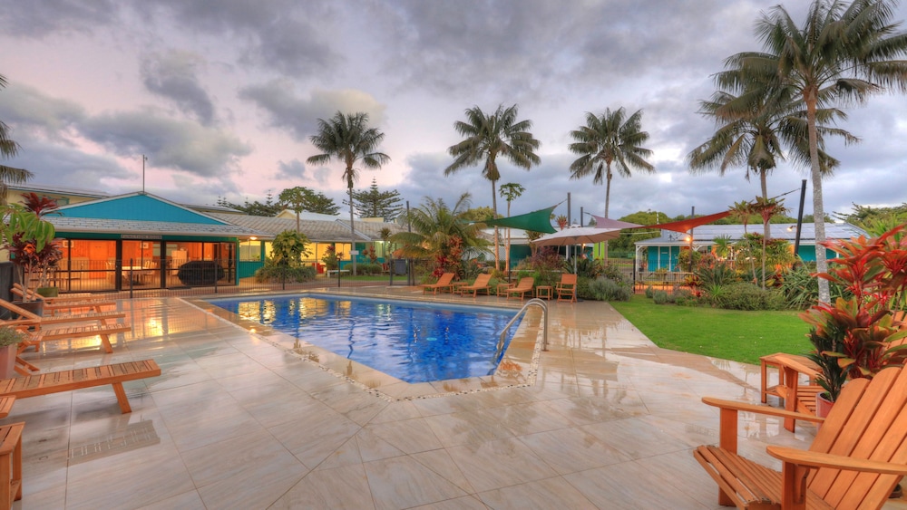 Aloha Apartments 9/61