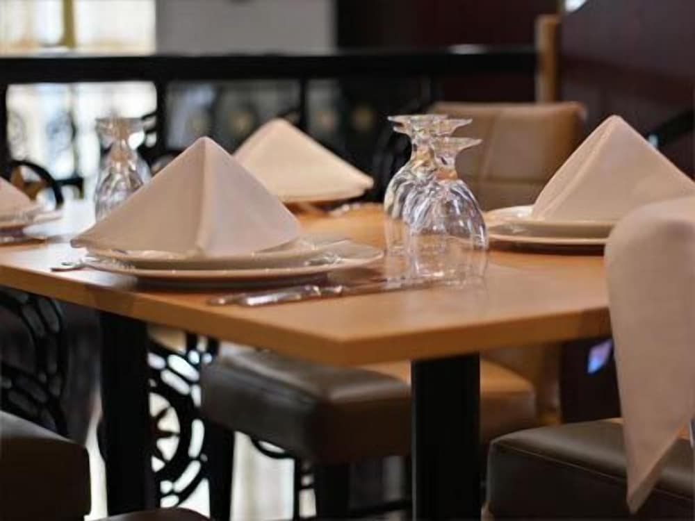 Noubou International Hotel 40/50