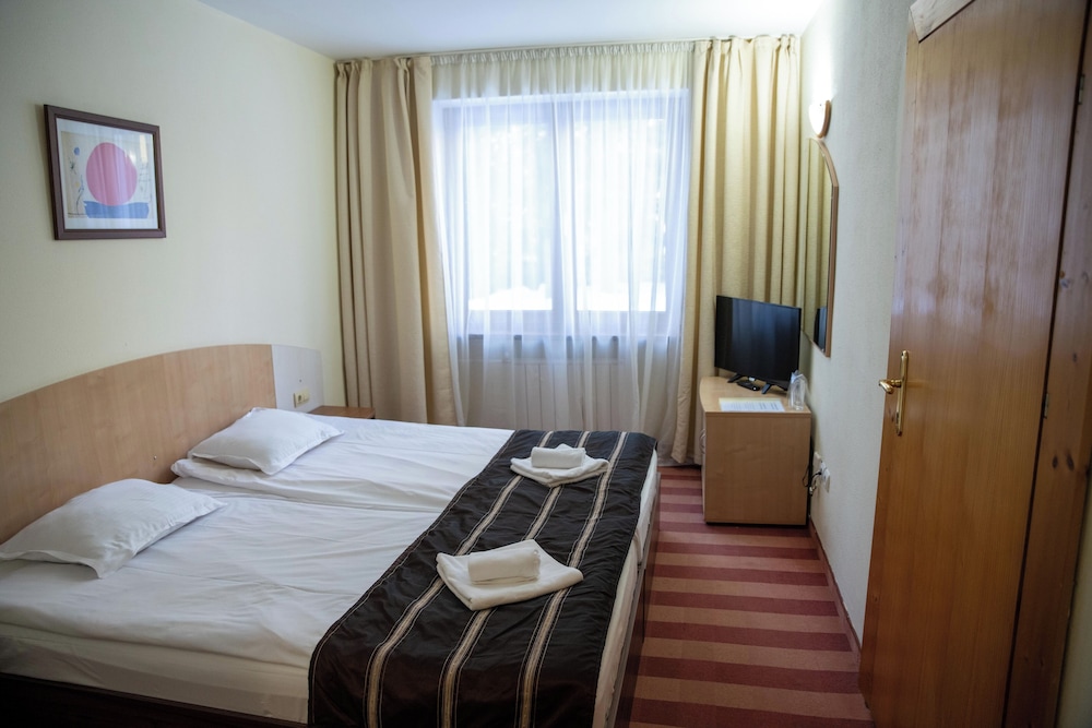 Edelweiss Borovets 11/31