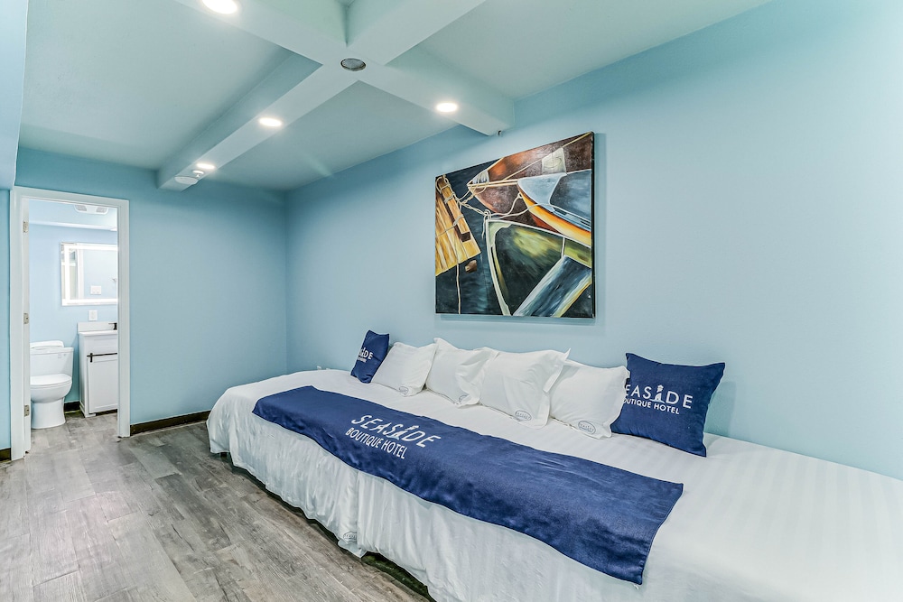 Seaside Boutique Hotel, Waves At Your Doorstep 12/50