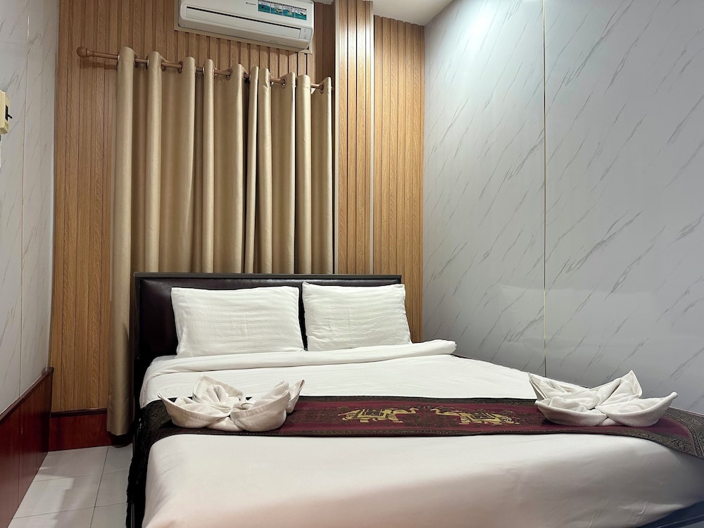BUDGET, DOUBLE BED