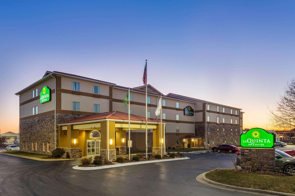 La Quinta Inn Suites Rockford 3/54