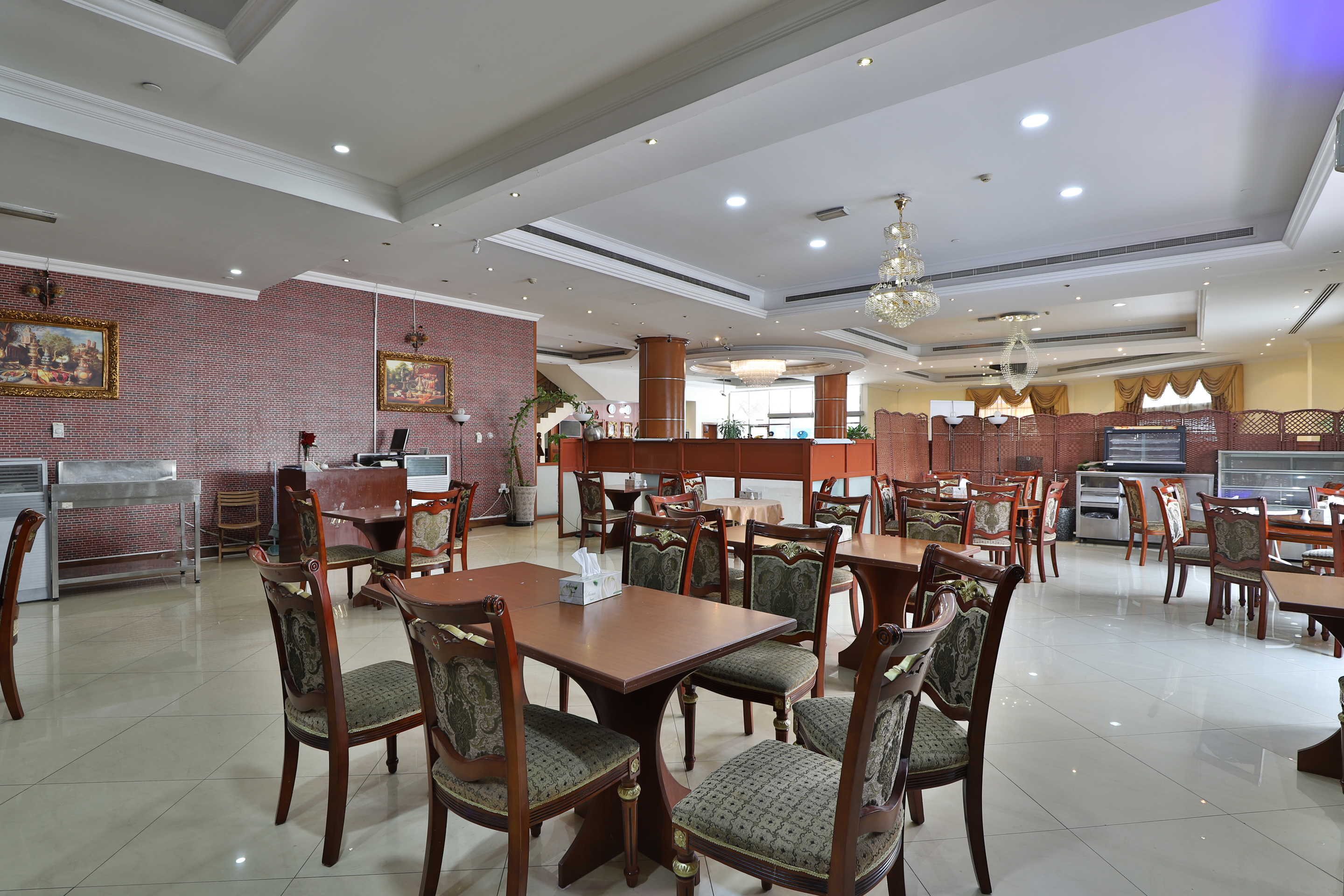 restaurant cafeteria