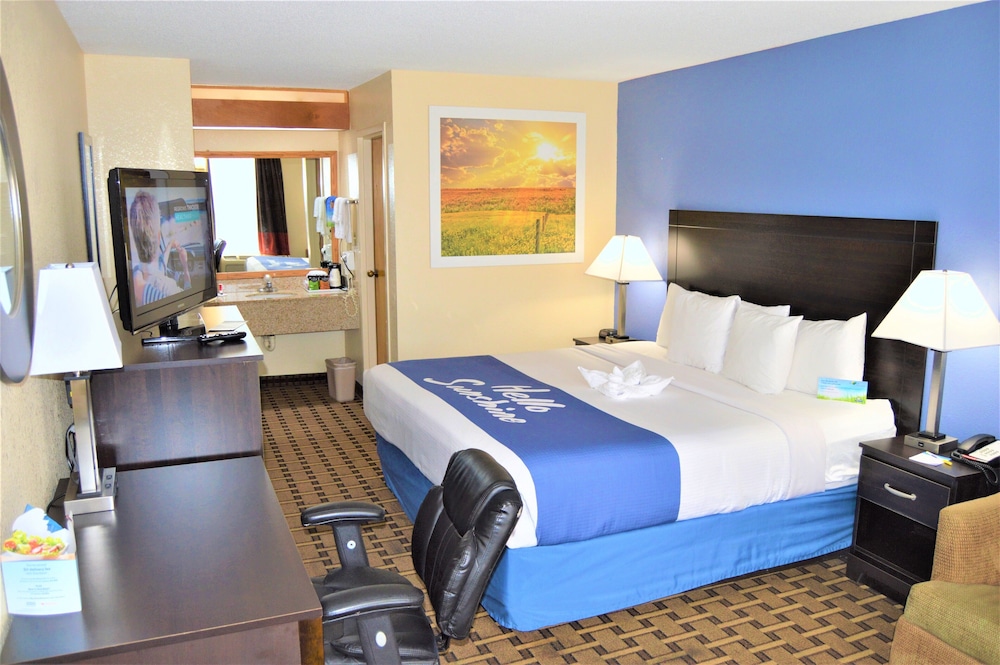 Days Inn by Wyndham Easley/Greenville/Clemson Area 14/38