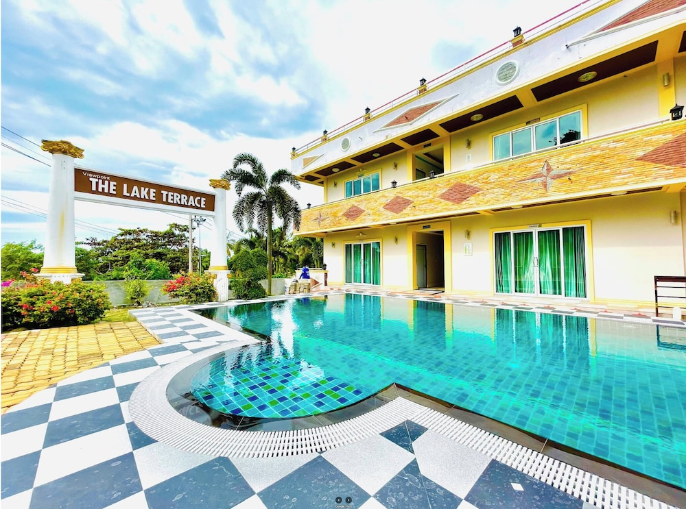 Laketerrace Resort 68/71