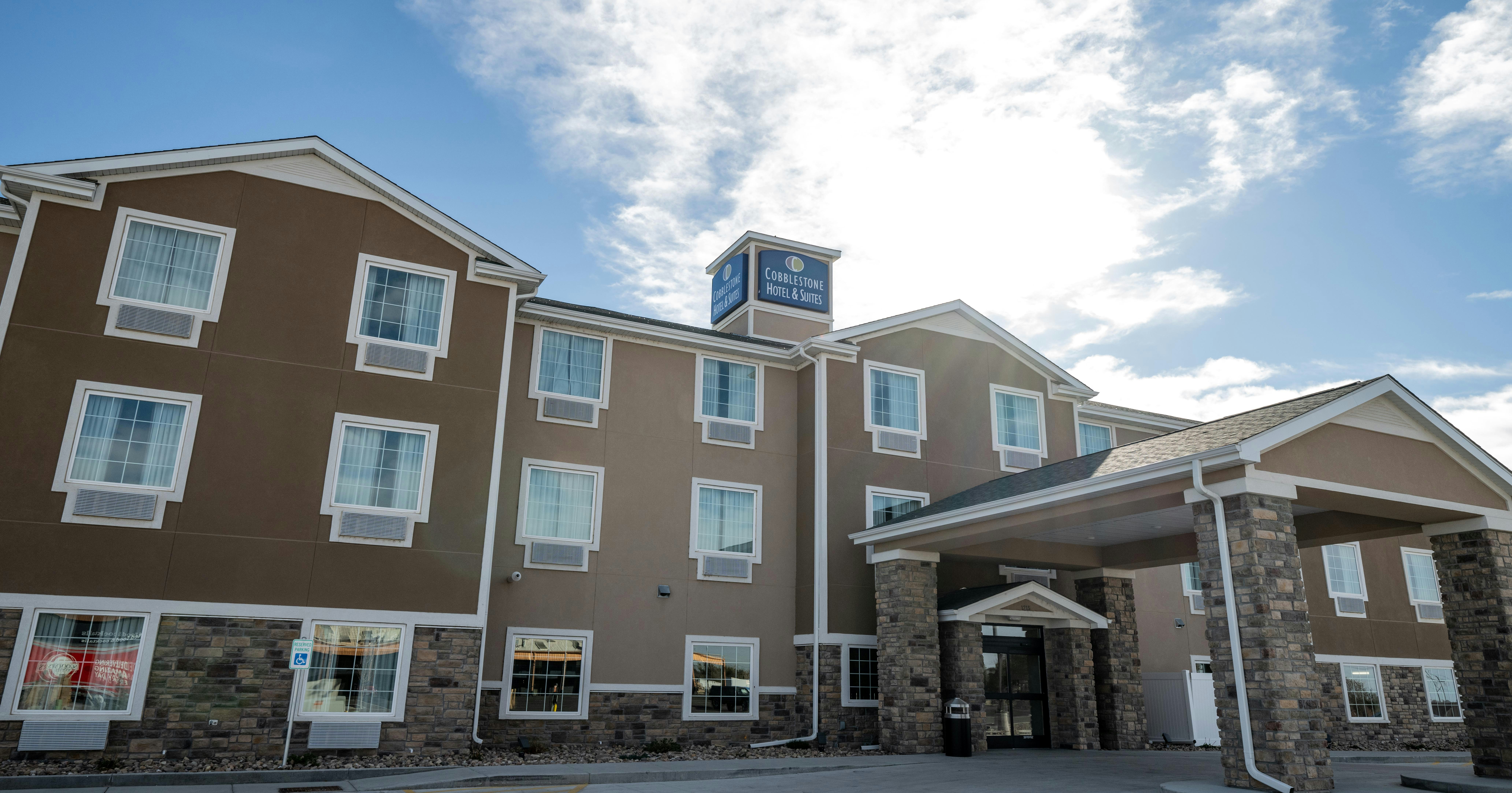 Cobblestone Hotel & Suites - Lamar 2/19