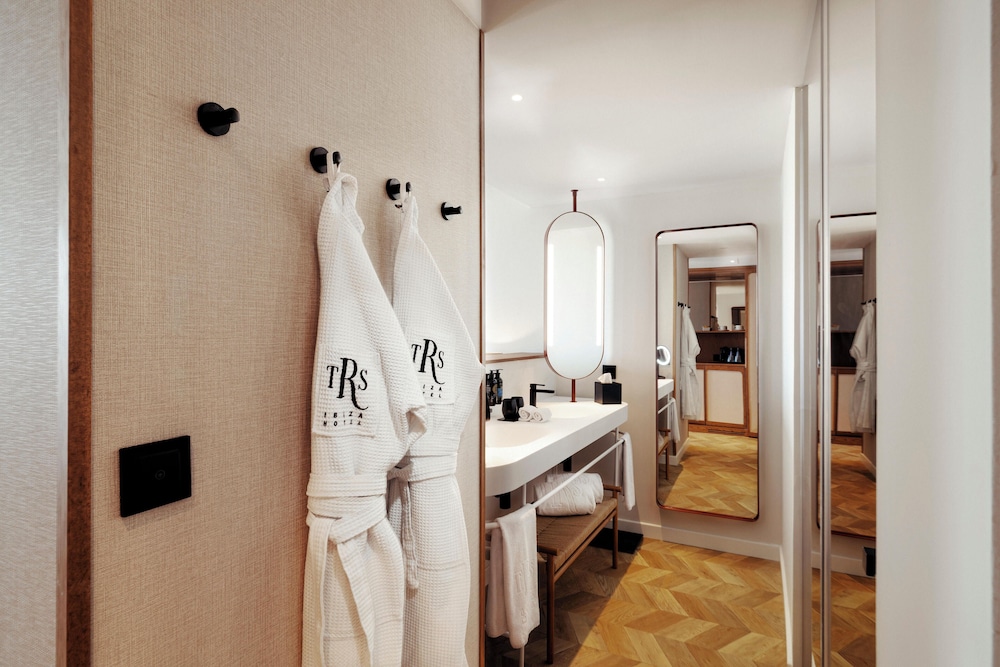 The Signature Level at TRS Ibiza Hotel 60/60