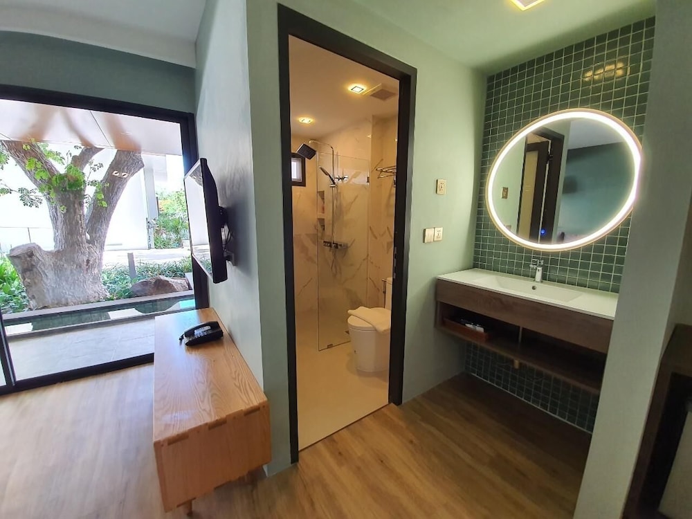 Eco Cozy Beachfront Resort Chaam 50/51